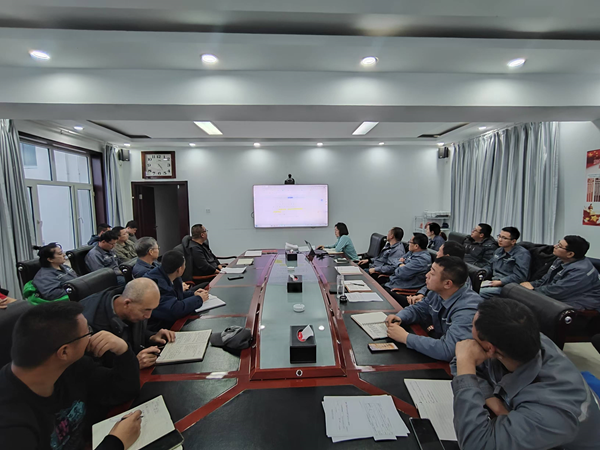 學(xué)制度、促合規(guī)、強管理—額鹽公司開展集團(tuán)印發(fā)制度及公安部門要求內(nèi)容集中培訓(xùn)